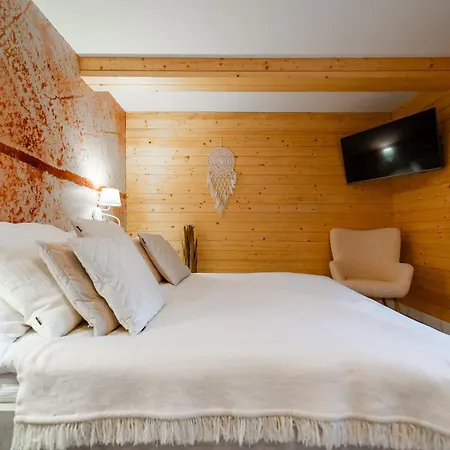 Rychwaldowka Blisko Jeziora Zywieckiego Rychwald