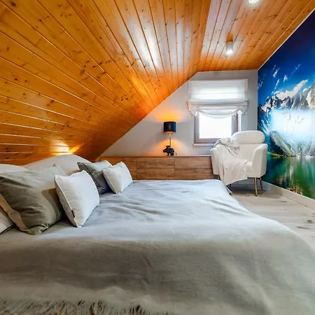 Rychwaldowka Blisko Jeziora Zywieckiego *