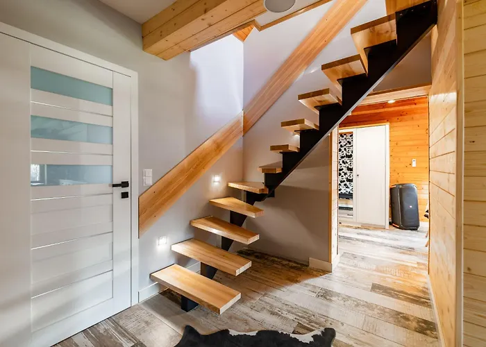 Rychwaldowka Blisko Jeziora Zywieckiego *